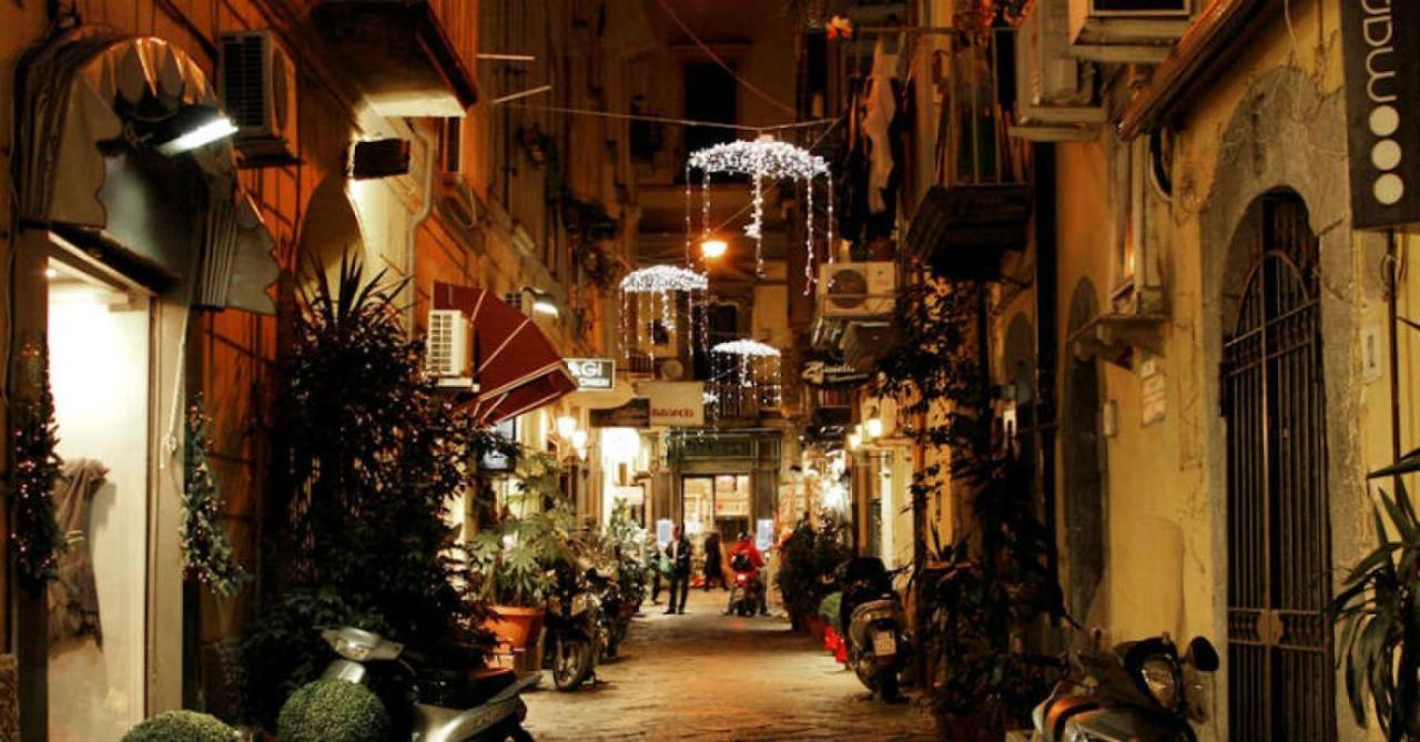 Casa Vacanze Belledonne Apartment Napoli Bagian luar foto