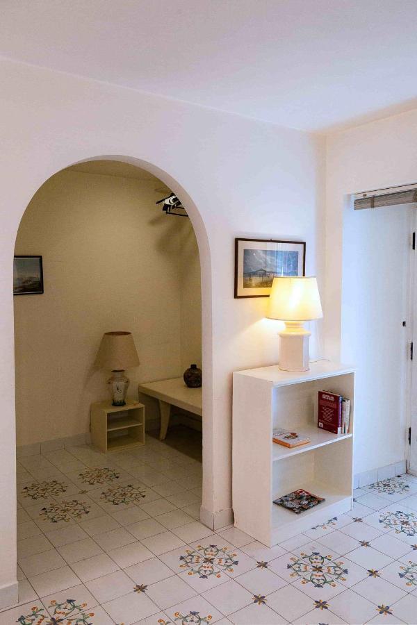 Casa Vacanze Belledonne Apartment Napoli Bagian luar foto