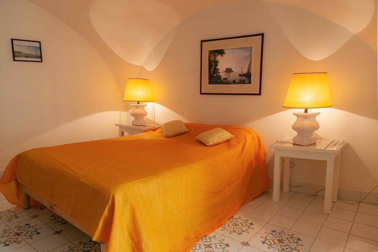 Casa Vacanze Belledonne Apartment Napoli Bagian luar foto